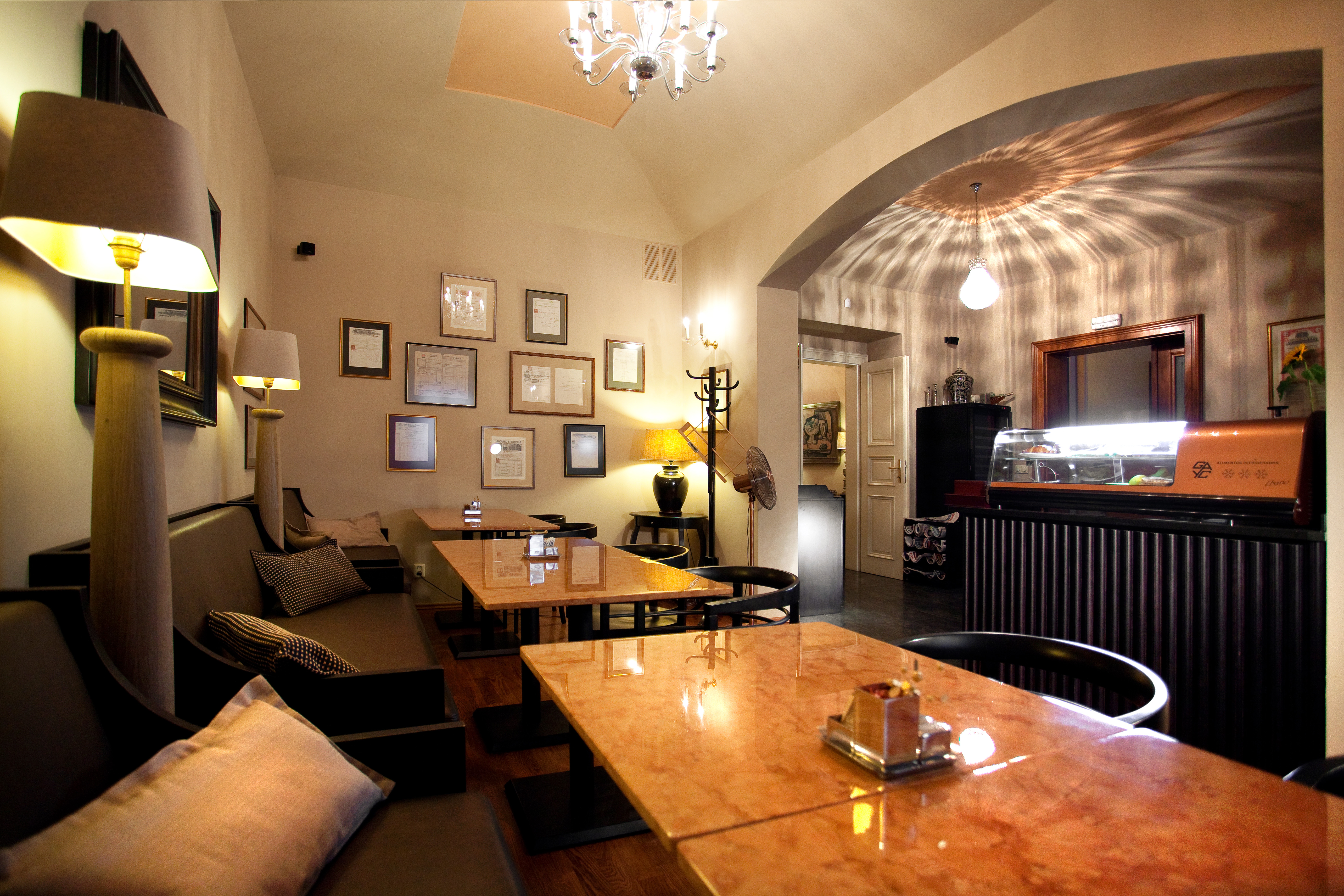 Café Lounge - Prague.eu